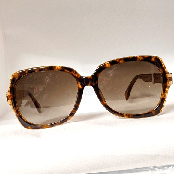 Fendi Accessories - Fendi sunglasses